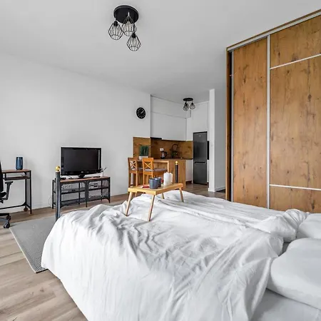 Wawer - Terrace, Workspace - By Rentujemy * Varšava